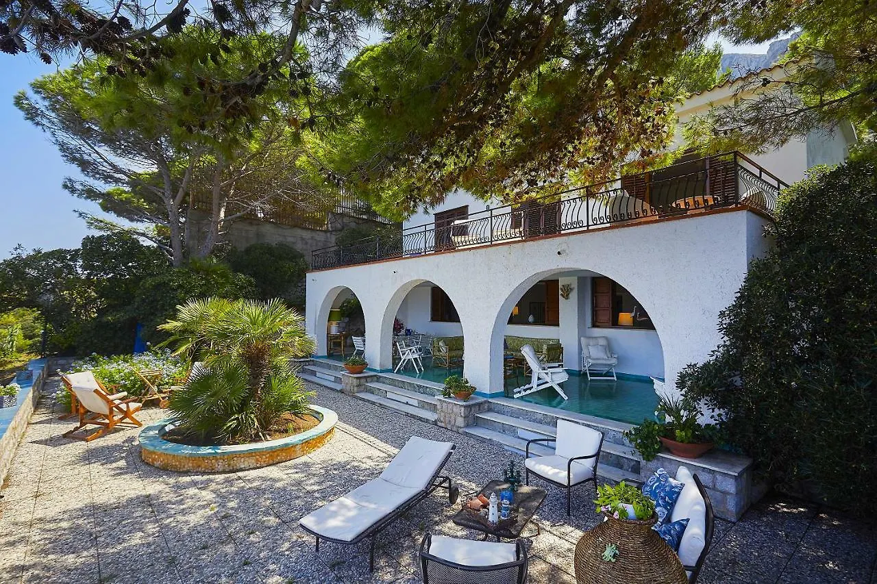 Villa Majus 波提切洛